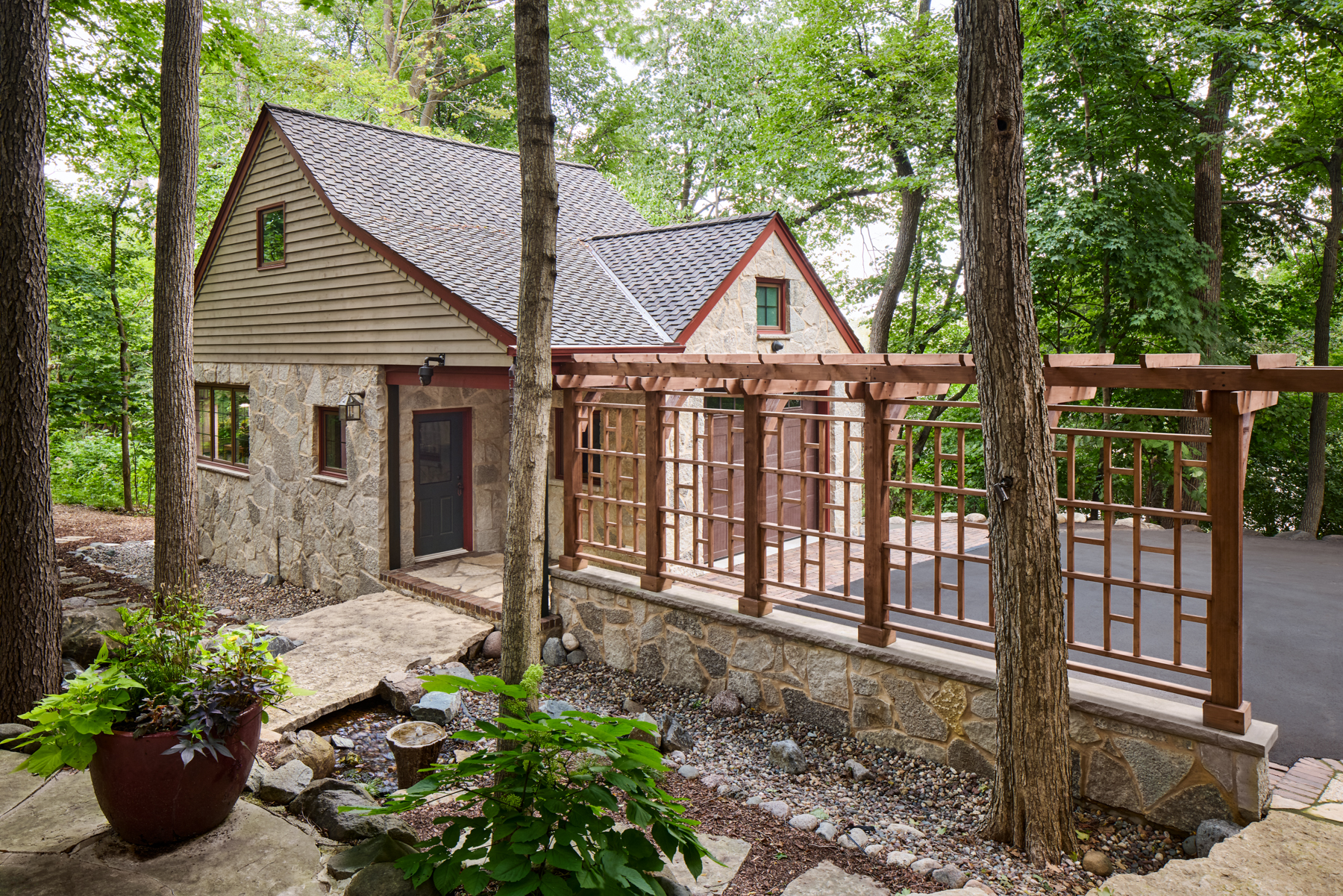 Elm Grove Carriage House