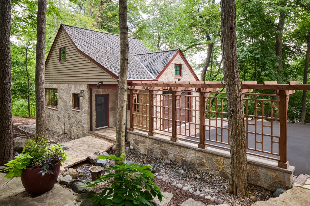 Elm Grove Carriage House